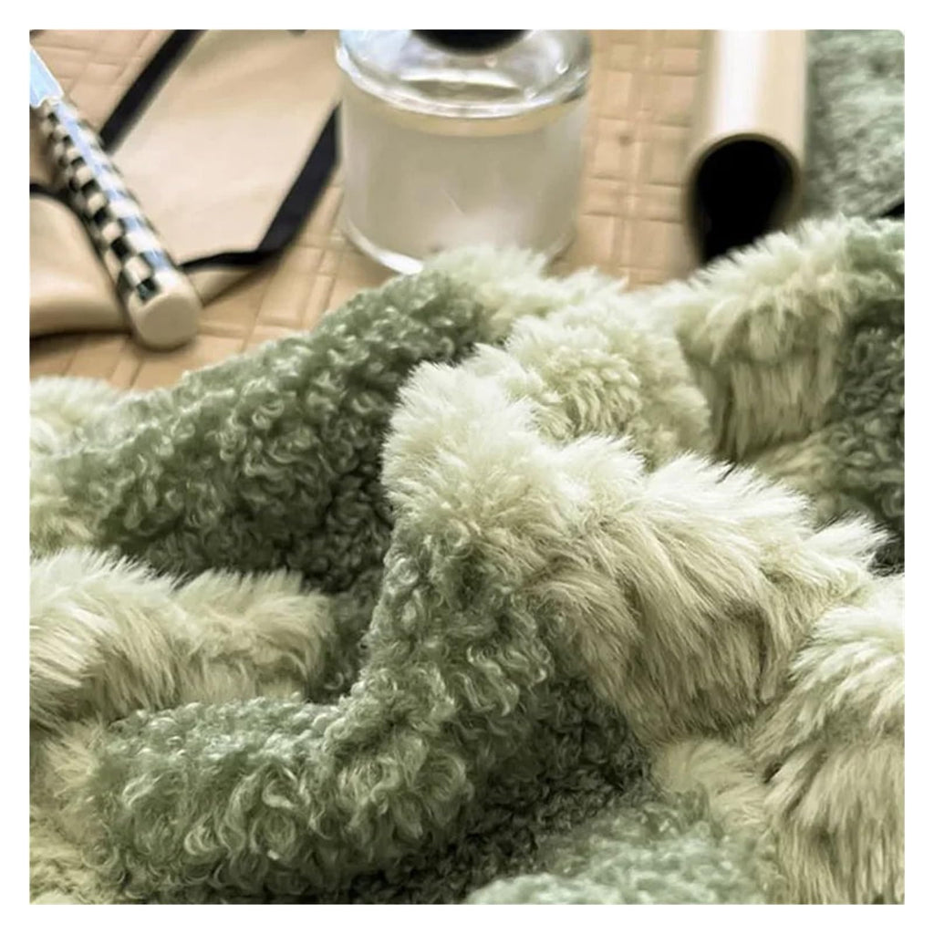 Winter Bedding Set Deluxe Milk Velvet Warm Comforter Set with Sheet Quilt Cover Pillowcase (A 220 * 240cm)