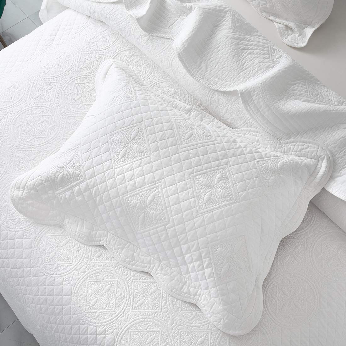 3 Piece 100% Cotton Solid Quilt Set Oversize Queen Embroidered Pattern Lightweight Quilted Coverlet Bedspread Compatible with All Season (Blue,Oversize Queen) (White Oversize Queen(106"x92"))