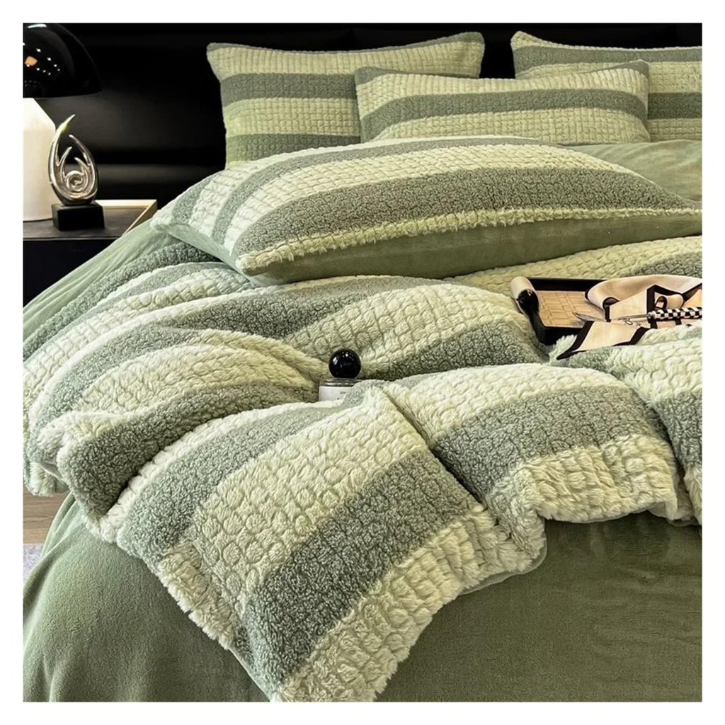 Winter Bedding Set Deluxe Milk Velvet Warm Comforter Set with Sheet Quilt Cover Pillowcase (A 220 * 240cm)