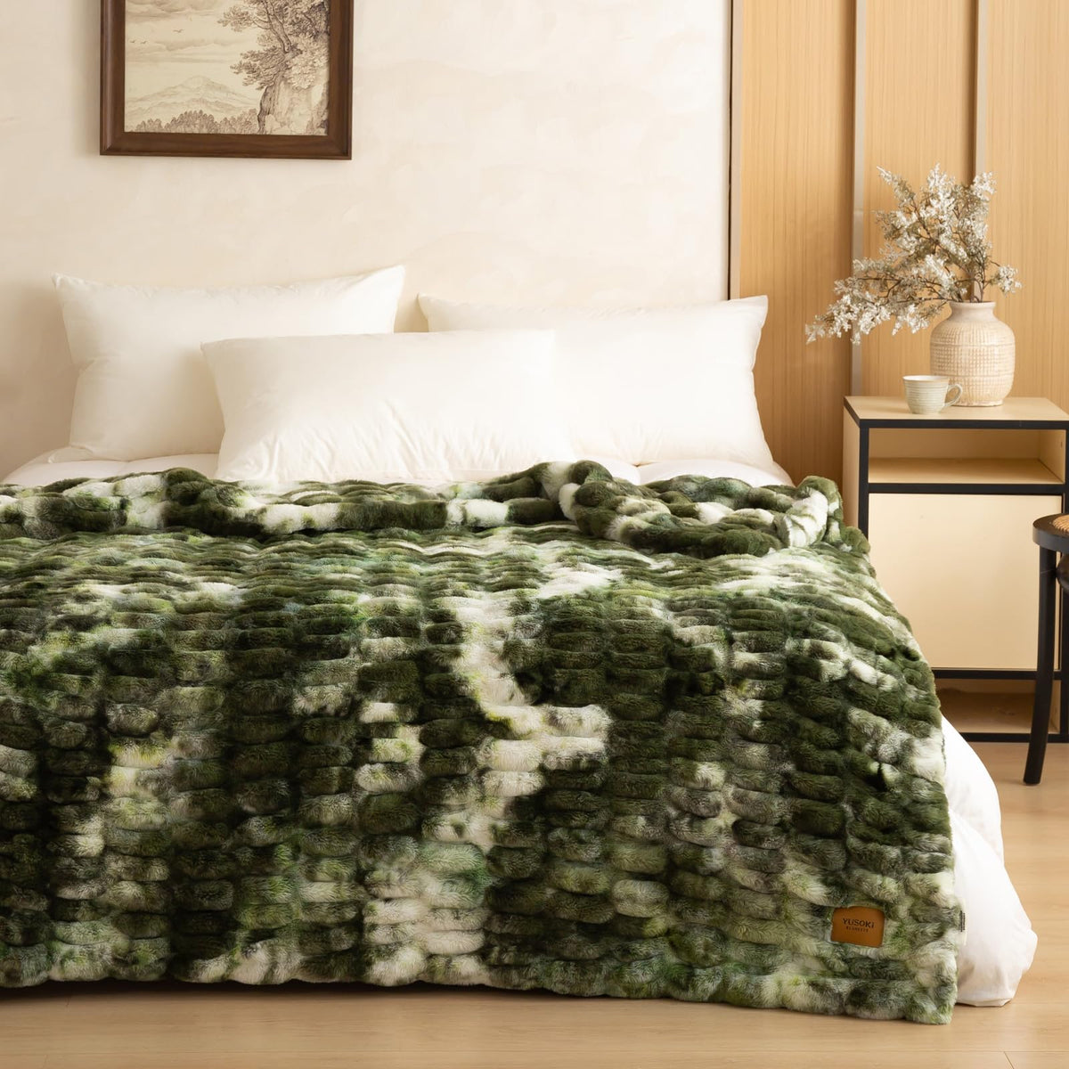 YUSOKI Luxury Double Side Faux Rabbit Fur Throw Blanket