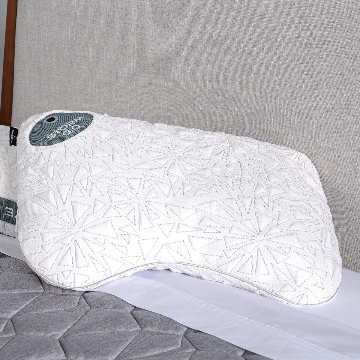 Bedgear Storm Cuddle Curve Performance Pillow, Cooling Pillow for Side Sleepers, Medium Firm Support, Ver-Tex Cooling Cover, Air-X Mesh, Washable